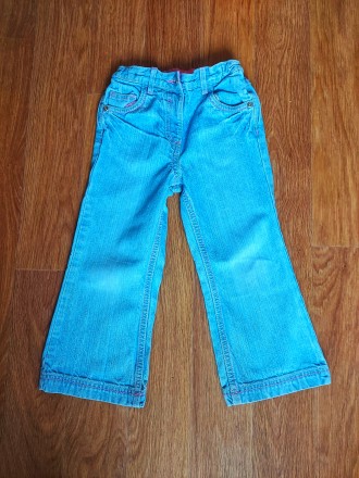 Красивые и стильные голубые джинсики прекрасно будут смотреться на девочке 3-4 л. . фото 2