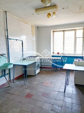 ... комната в общежитии по улице Ивана Мазепы, жилой площадью S = 30 м2, кухня 2. . фото 7