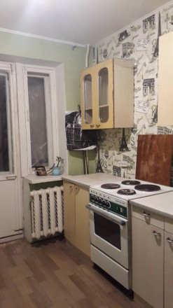 Квартира в жилом советском состоянии, в наличии есть вся необходимая мебель и те. Тополь-1. фото 3