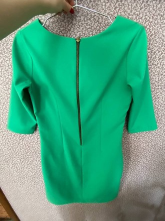 Зеленое платье в отличном состоянии, размер ua 40 (s). Длина от плеча 85 см.. . фото 3