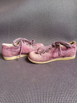 Красивые фиолетовые туфли на шнуровке Шалунишка, состояние б/у, с наружи замша, . . фото 5