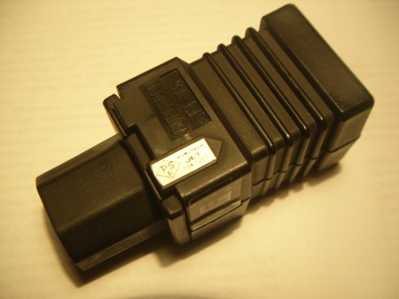 Продам сетевой разьем FURUTECH FI-15E (R) IEC - родиевый сетевой конец в аппарат. . фото 2