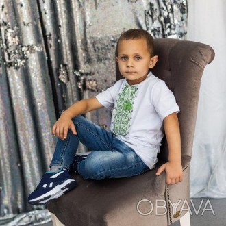 Модная вышиванка для мальчика белого цвета с зеленым орнаментом «Дем'янчик»
Разм. . фото 1