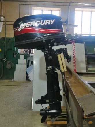 Лодочный мотор Mercury 5 M(Двухтактный румпельный на короткой ноге 381) купленны. . фото 2