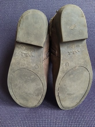 Стильные ботинки по типу козаков, с острым носом (носки целы) и небольшим каблук. . фото 7
