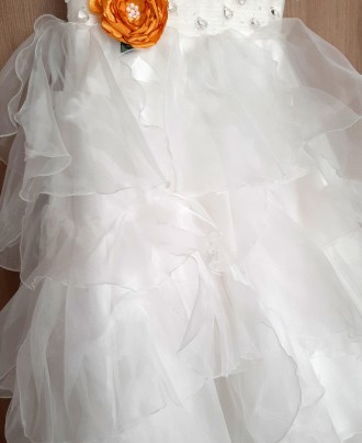 Нарядное белое платье подойдет для стройной девочки возрастом 8-11 лет, ростом о. . фото 8