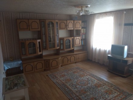 Продам 3 комнатную квартиру в центре Николаева.
Квартира находится на пересечен. Центр. фото 2