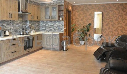 3-комнатная квартира, 107 м.кв.. Київ. фото 1 3-комнатная квартира, 107 м.кв.. Київ. фото 1