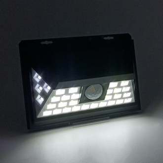 
LED светильник на солнечной батарее VARGO 8W c датчиком Чёрный Продажа оптом и . . фото 3