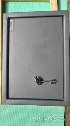 Сейф мебельный Gartex SFT-40K, два ключа, цвет серый

Внешняя высота300 (мм)



. . фото 1