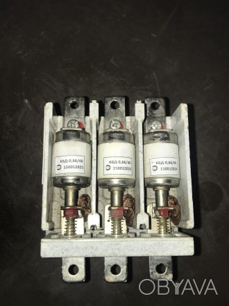 Контакторы вакуумные низковольтные ВКНШ-40/0,66-1,6
Номинальный ток - 40 А;
ко. . фото 1
