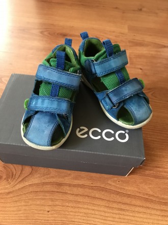 Дитячі сандалі Ecco. Дуже зручні, гарно тримають форму, легко взувати завдяки ли. . фото 2