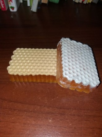 Мыло медовое !!! Очень полезное для кожи !!! Состав мёд натуральный со своей пас. . фото 4