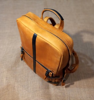 Стильный, кожаный рюкзак 
Натуральная кожа crease horse 
Дизайнерская работа в. . фото 4