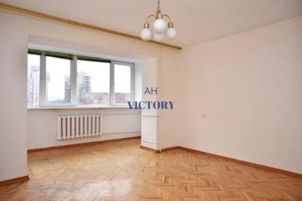 Продам 3к квартиру на ул. Антоновича 88, теплый кирпичный дом, общая площадь: 76. . фото 3