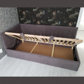 
 
 
Кровать Бейлиз
 
Кровать Бейлиз - роскошная кровать-подиум, полностью обита. . фото 4