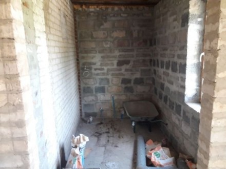 09-08-2019-01068 Добротный большой дом под ремонт на Машмете. Газ, вода, канализ. . фото 9