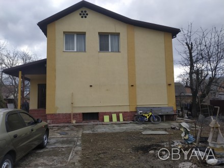 Продається 2-х поверховий будинок в Стрижавці!