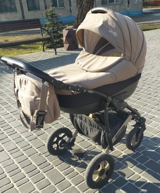 Хорошая универсальная польская коляска, после одного ребенка, коляска и тормоз в. . фото 2