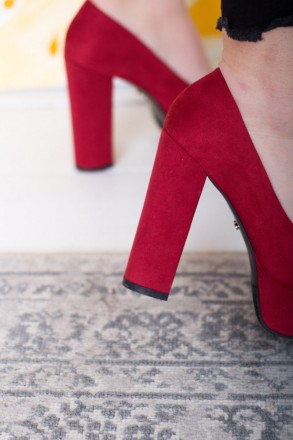 Женские туфли красные Galatea 2576 Туфли женские выполнены из искусственной замш. . фото 7