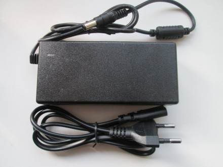 Зарядное устройство предназначено для зарядки в автоматическом режиме литий-ионн. . фото 3