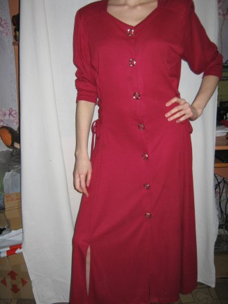  Мода возвращается! Платье женское б/у, бордового цвета, однотонное, трикотажное. . фото 4