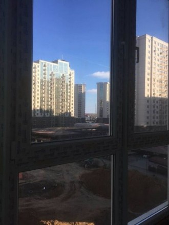  Состояние квартиры от строителей, свободная планировка, высокие потолки 
2,8 м,. Киевский. фото 8