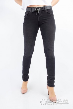 
Женские зауженные джинсы черного цвета
Классические женские джинсы, производств. . фото 1