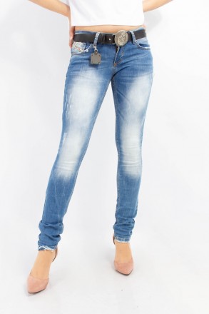 
Женские зауженные джинсы синего цвета
Классические женские джинсы, производство. . фото 2