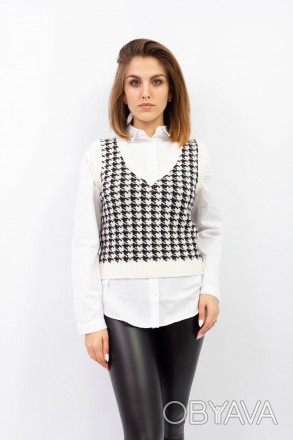 
Женский свитер Avrile
Жилетка свитер черно-белого цвета, производство Турция. П. . фото 1