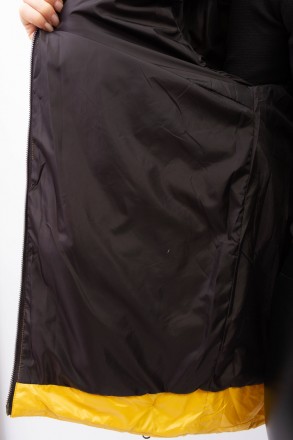 
Женская куртка
Легкая демисезонная куртка желтого цвета, комбинированная черной. . фото 7