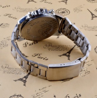 
Мужские наручные часы V8 в стиле Armani
 Характеристики:
Материал корпуса - мет. . фото 6