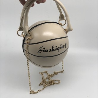 
Сумочка в форме мячика
Женская сумка кросс-боди на цепочке. Идеально подойдёт к. . фото 8