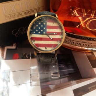 
Женские наручные часы с флагом Америки
 Характеристики:
Материал корпуса - мета. . фото 4