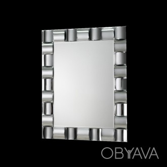 Прямоугольное зеркало в зеркальной раме.
Изогнутые элементы зеркал одинаковой фо. . фото 1