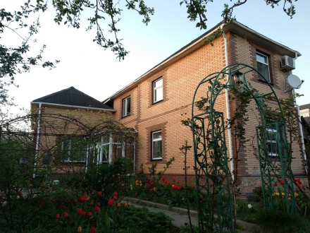 Продам частный двухэтажный дом в городе Ромны. Ромни. фото 1 Продам частный двухэтажный дом в городе Ромны. Ромни. фото 1