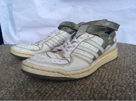 Кроссовки кожаные Adidas 37 размера. Киев. фото 1 Кроссовки кожаные Adidas 37 размера. Киев. фото 1