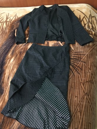 Продам красивый, деловой костюм ( черный с серебром) пр-ва Жан Поль, 48 р., одет. . фото 4