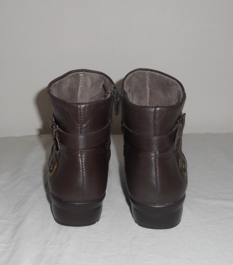 Женские кожаные коричневые демисезонные ботинки naturalizer
размер eur-36 23см
. . фото 5