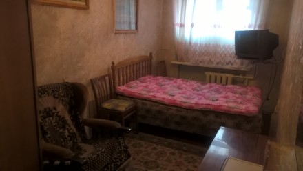 Отдельная комната для 1 человека Тополь-1 (коммун.включены), Запорожское шоссе  . Тополь-1. фото 4