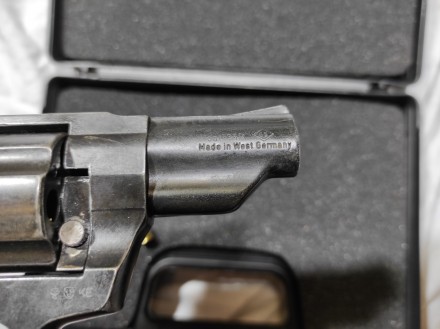 Продам отличный немецкий револьвер Reck Agent 35,9-ти мм, 5-ти зарядный стреляет. . фото 5