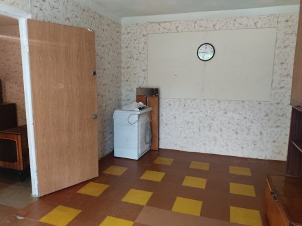 Квартира в жилом советском состоянии, под ремонт, комнаты 2+1, сан узел в кафеле. Победа-1. фото 12