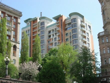 Продам квартиру(275м2) в новом клубном доме на Крещатике 27б. Киев. фото 1 Продам квартиру(275м2) в новом клубном доме на Крещатике 27б. Киев. фото 1