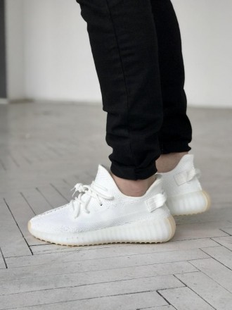 Кроссовки мужские белые Yeezy Boost 350 v2 White Cream
Шикарная белая расцветка . . фото 3