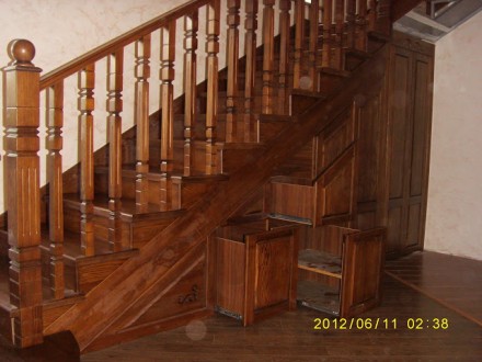Изготовим лестницы из дерева любой сложности на заказ. 0664806194. . фото 8