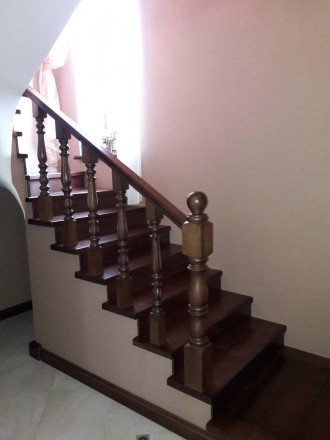 Изготовим лестницы из дерева любой сложности на заказ. 0664806194. . фото 6