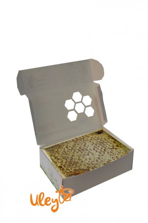 Коробка для сотового меда представляет собой картонную коробку с изображением пч. . фото 3