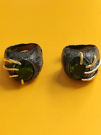 Женское винтажное кольцо в стиле ретро,с крупным камнем перидот и золотыми нитям. . фото 6