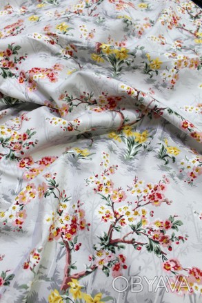 Декоративная ткань ветка с цветами на сером фоне. Ширина ткани 180 см, высота на. . фото 1