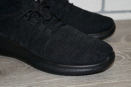 Легкие дышащие мужские кроссовки в чёрном цвете. Имеют современный дизайн, котор. . фото 9